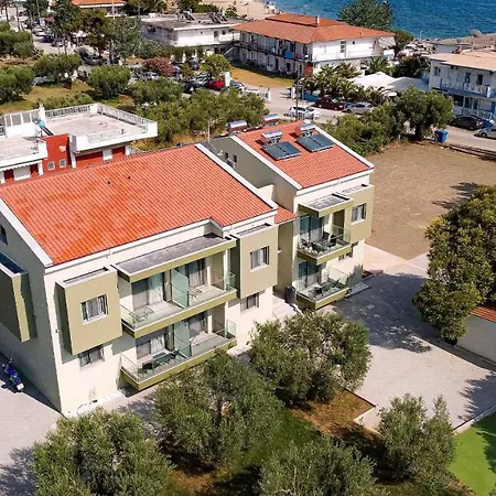 Lejlighedshotel Estelle Family Luxury & Yerakini