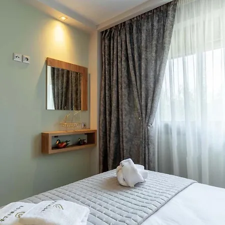 Estelle Family Luxury & Lejlighedshotel 4*