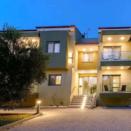 Estelle Family Luxury & Aparthotel Gerakini