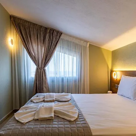 Estelle Family Luxury & 4*
