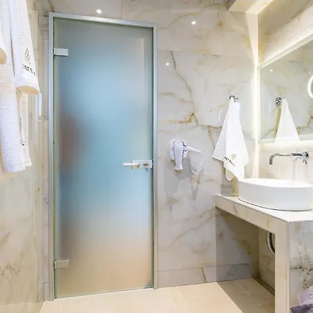Estelle Family Luxury & Apart Otel Gerakini