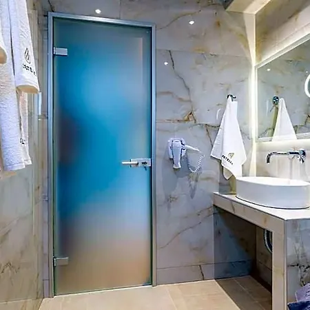 Aparthotel Estelle Family Luxury & 4*