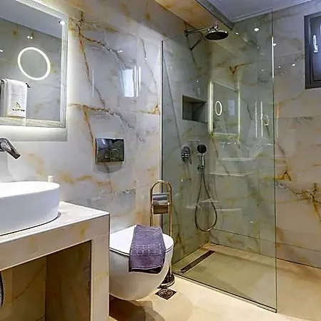Estelle Family Luxury & Aparthotel Gerakini