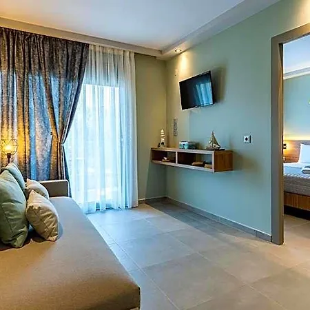 Estelle Family Luxury & Aparthotel Gerakini