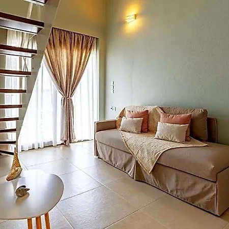 Aparthotel Estelle Family Luxury & Gerakini