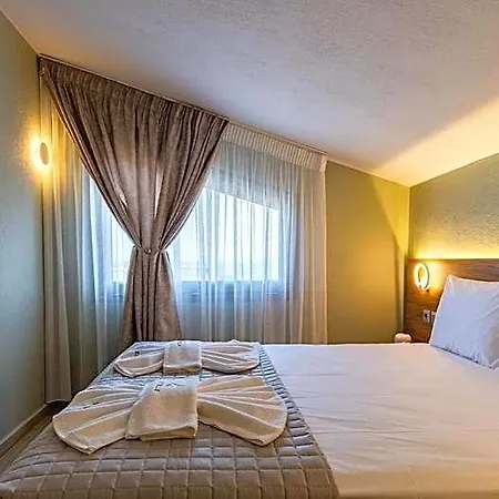 Aparthotel Estelle Family Luxury & 4*