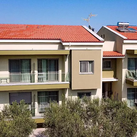 Estelle Family Luxury & 4*